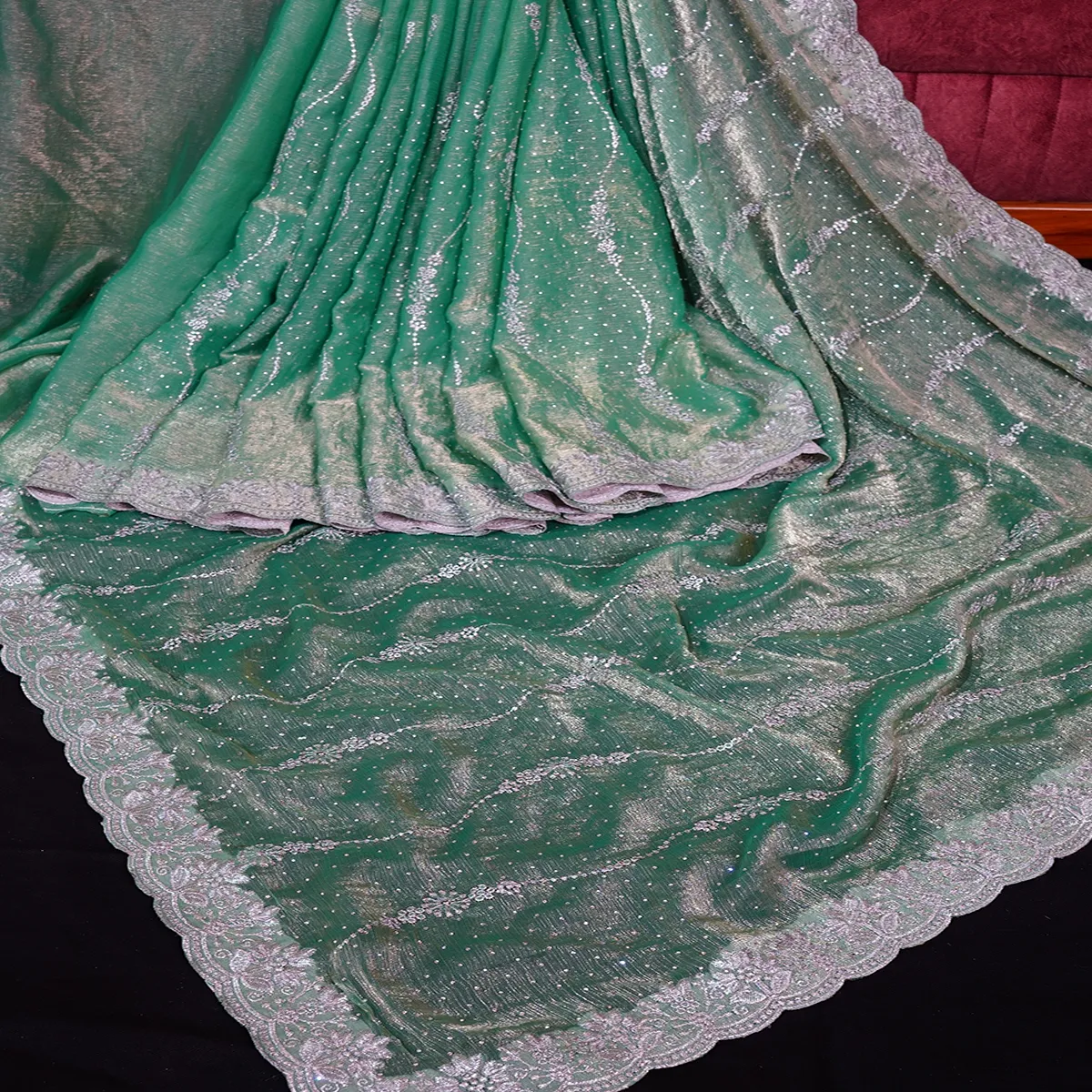 Soft Frendy Georgete Lucknoawee Stich